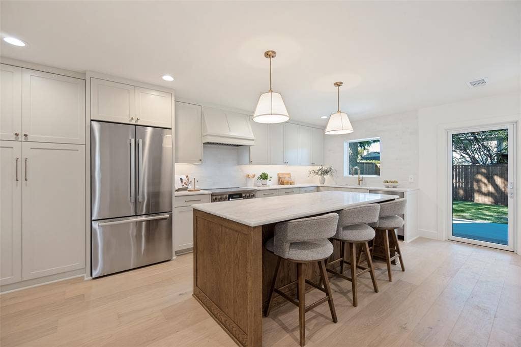 10649 Longmeadow Drive, Dallas, TX 75238