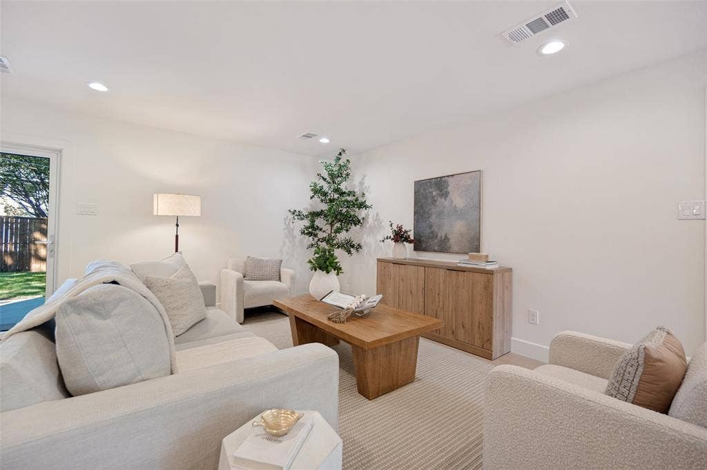 10649 Longmeadow Drive, Dallas, TX 75238