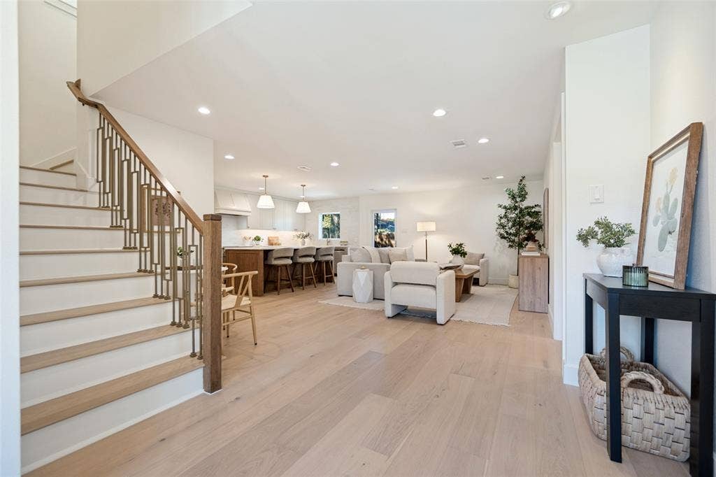 10649 Longmeadow Drive, Dallas, TX 75238