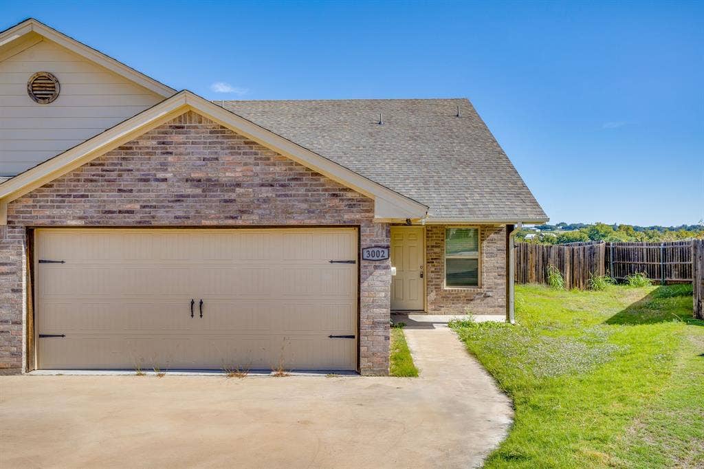 3002 Weave Court, Granbury, TX 76049 3002 Weave Court, Granbury, TX 76049