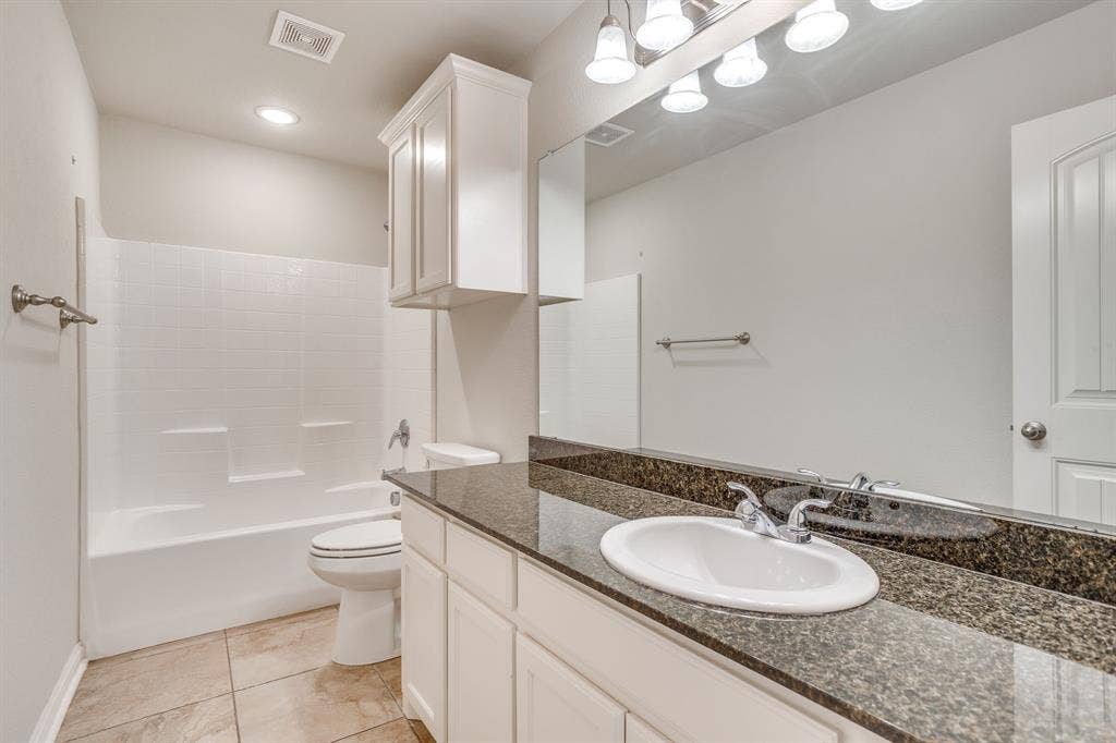 3002 Weave Court, Granbury, TX 76049 3002 Weave Court, Granbury, TX 76049