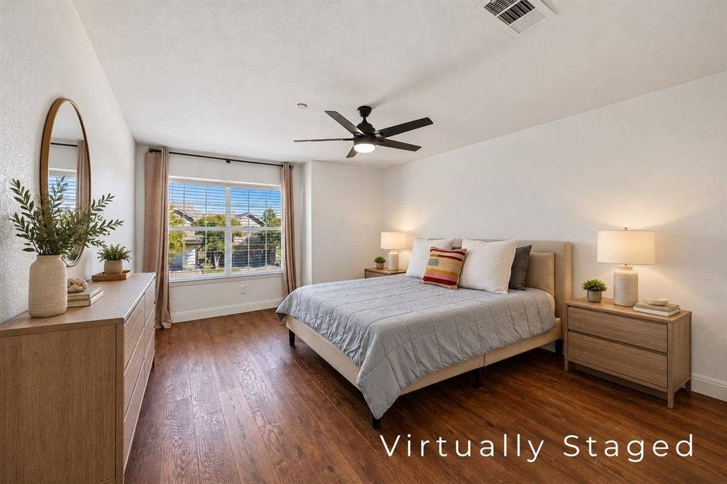 916 Avondale Lane, Plano, TX 75025 916 Avondale Lane, Plano, TX 75025