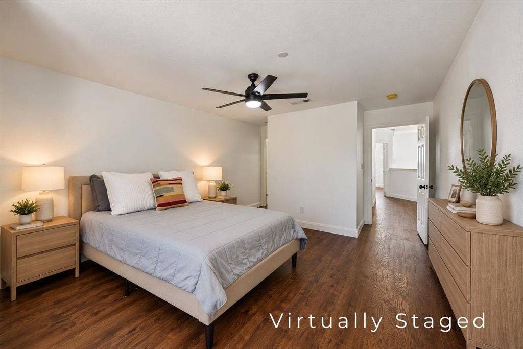 916 Avondale Lane, Plano, TX 75025 916 Avondale Lane, Plano, TX 75025