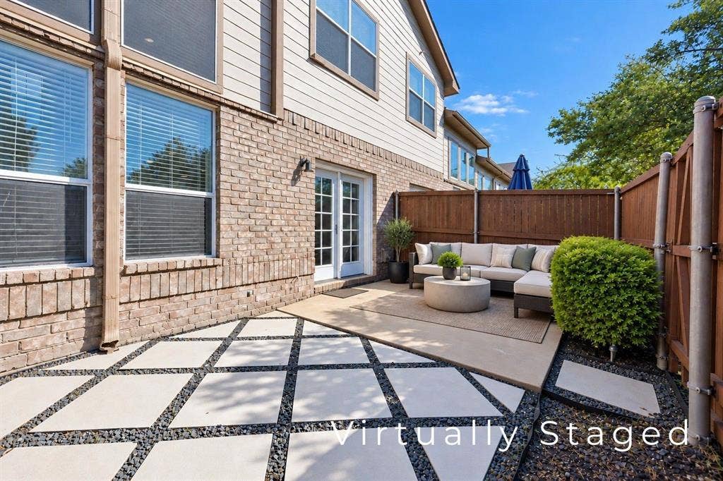 916 Avondale Lane, Plano, TX 75025 916 Avondale Lane, Plano, TX 75025