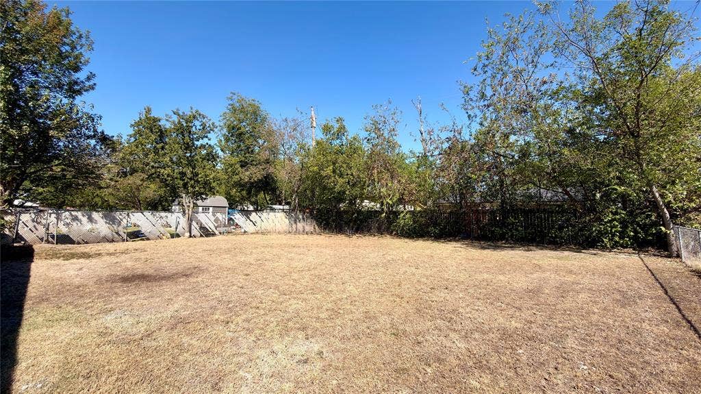 852 Beverly Drive, Terrell, TX 75160 852 Beverly Drive, Terrell, TX 75160
