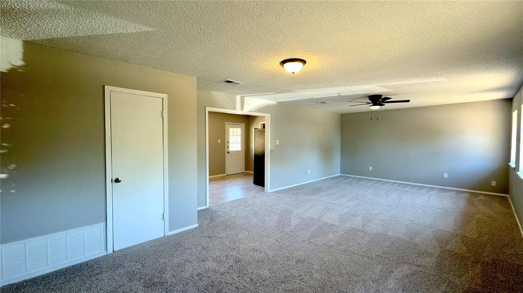 852 Beverly Drive, Terrell, TX 75160 852 Beverly Drive, Terrell, TX 75160