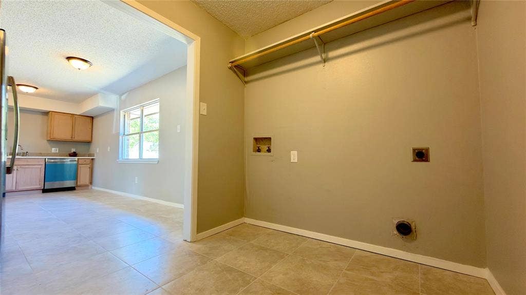 852 Beverly Drive, Terrell, TX 75160 852 Beverly Drive, Terrell, TX 75160