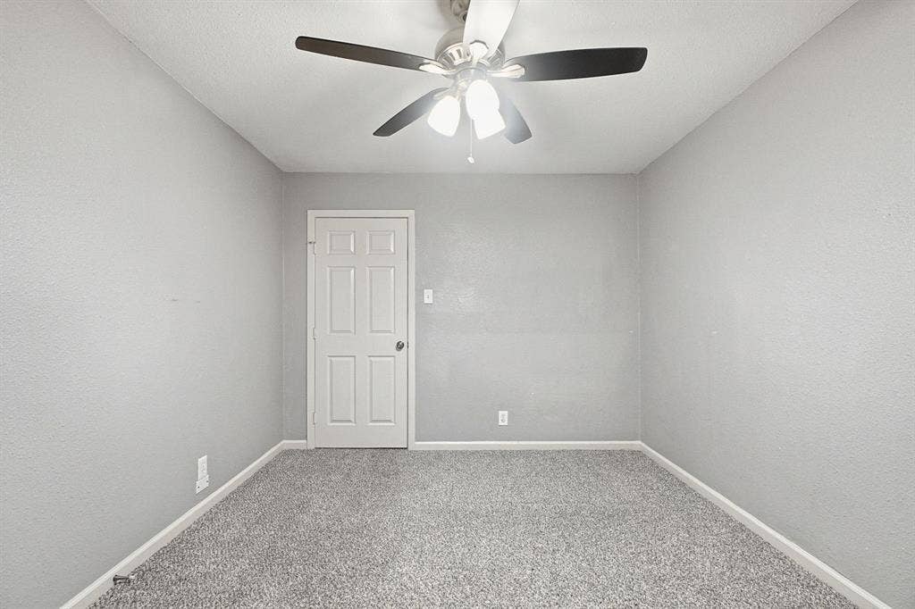 2502 Costa Mesa Drive, Dallas, TX 75228