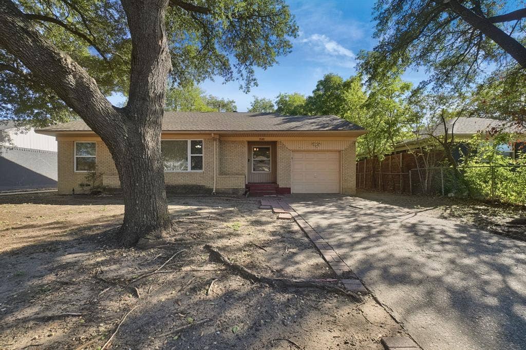 2502 Costa Mesa Drive, Dallas, TX 75228