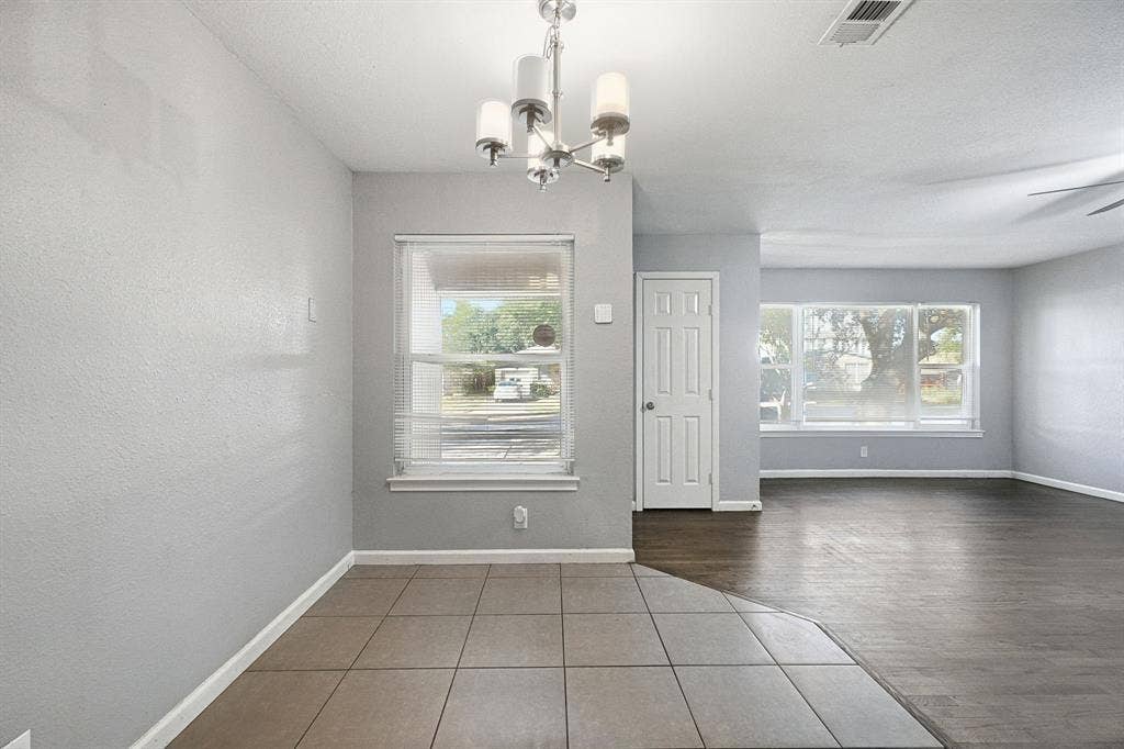 2502 Costa Mesa Drive, Dallas, TX 75228