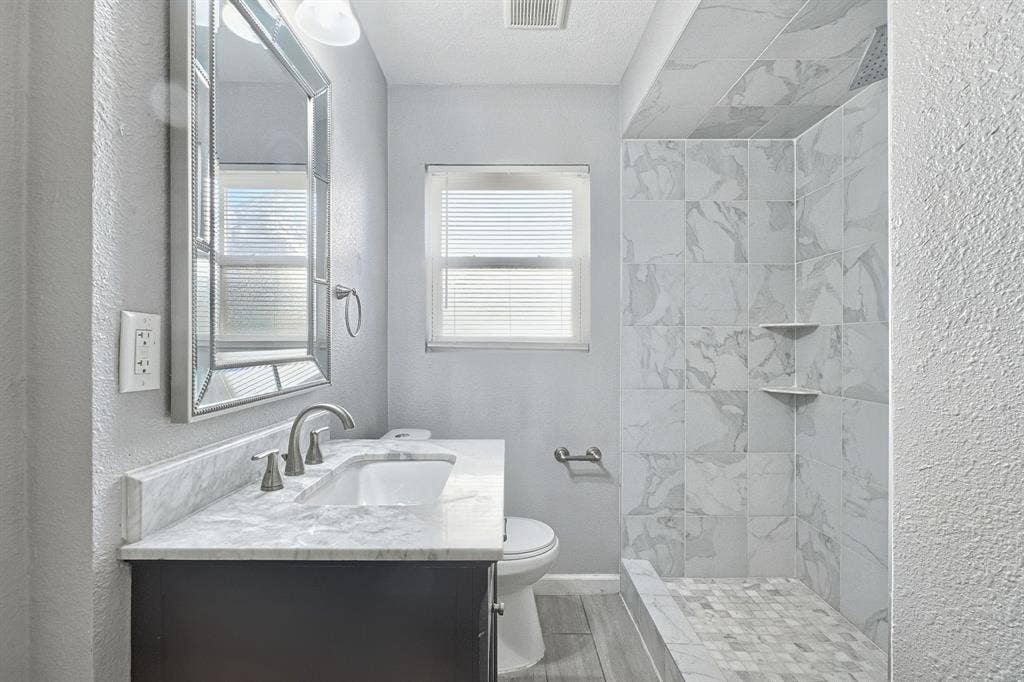 2502 Costa Mesa Drive, Dallas, TX 75228