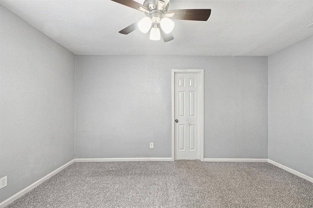 2502 Costa Mesa Drive, Dallas, TX 75228