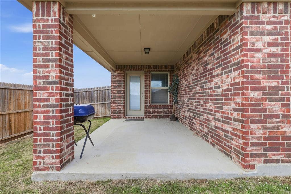 2267 Vance Drive, Forney, TX 75126 2267 Vance Drive, Forney, TX 75126