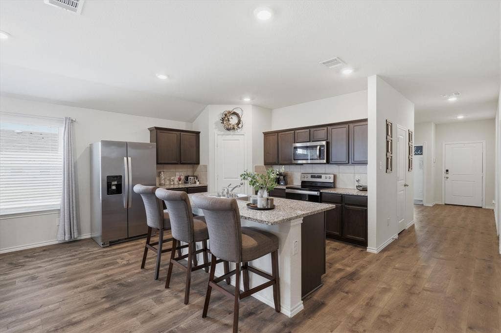 2267 Vance Drive, Forney, TX 75126 2267 Vance Drive, Forney, TX 75126
