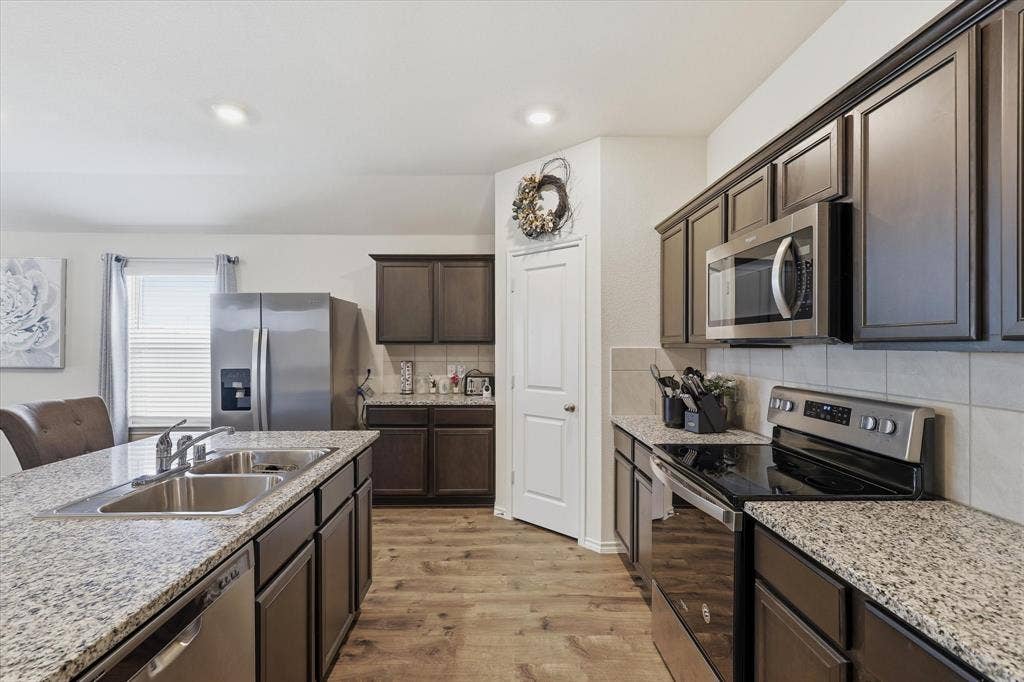2267 Vance Drive, Forney, TX 75126 2267 Vance Drive, Forney, TX 75126