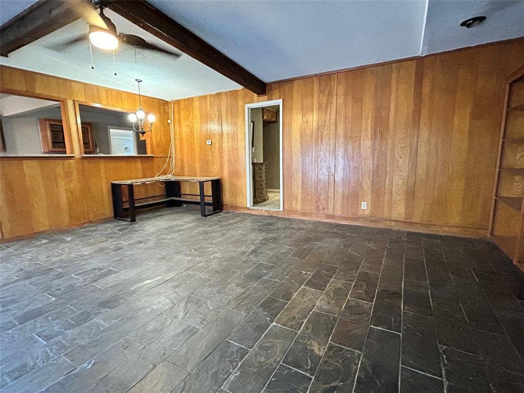 8427 Honeysuckle Lane, Dallas, TX 75241 8427 Honeysuckle Lane, Dallas, TX 75241