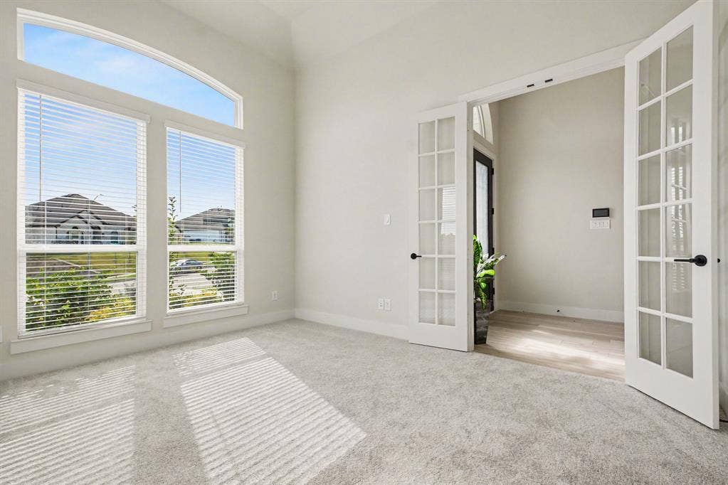 1135 Willow Lake Drive, DeSoto, TX 75115 1135 Willow Lake Drive, DeSoto, TX 75115