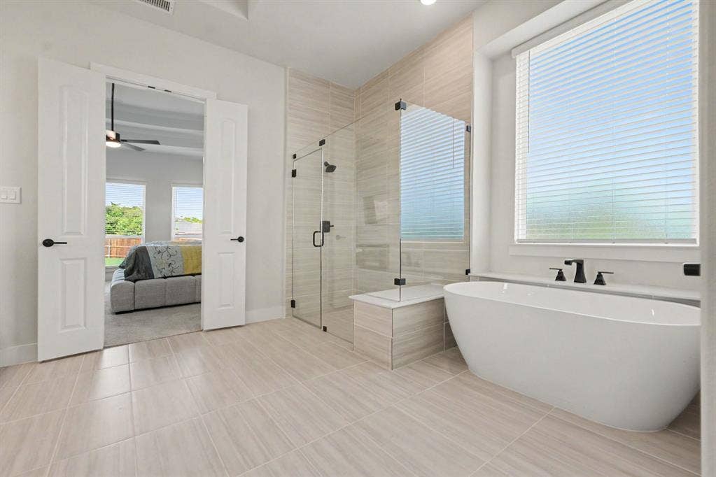 1135 Willow Lake Drive, DeSoto, TX 75115 1135 Willow Lake Drive, DeSoto, TX 75115