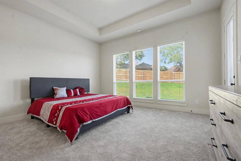 1135 Willow Lake Drive, DeSoto, TX 75115 1135 Willow Lake Drive, DeSoto, TX 75115
