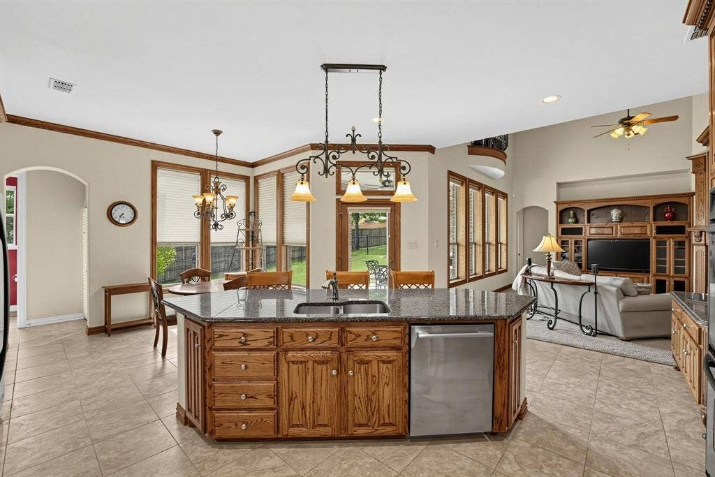 210 Black Walnut Drive, Garland, TX 75044 210 Black Walnut Drive, Garland, TX 75044