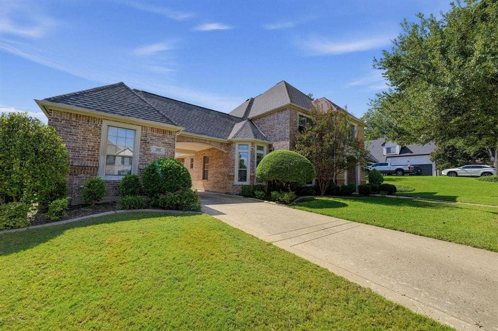 210 Black Walnut Drive, Garland, TX 75044 210 Black Walnut Drive, Garland, TX 75044