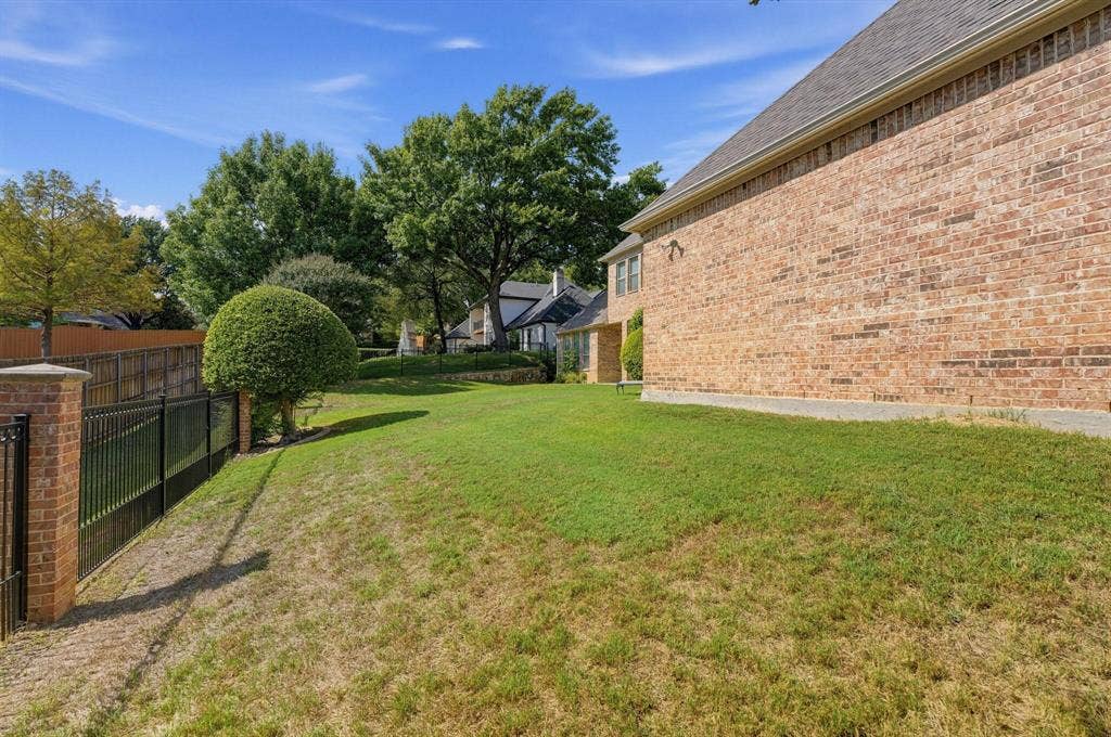 210 Black Walnut Drive, Garland, TX 75044 210 Black Walnut Drive, Garland, TX 75044