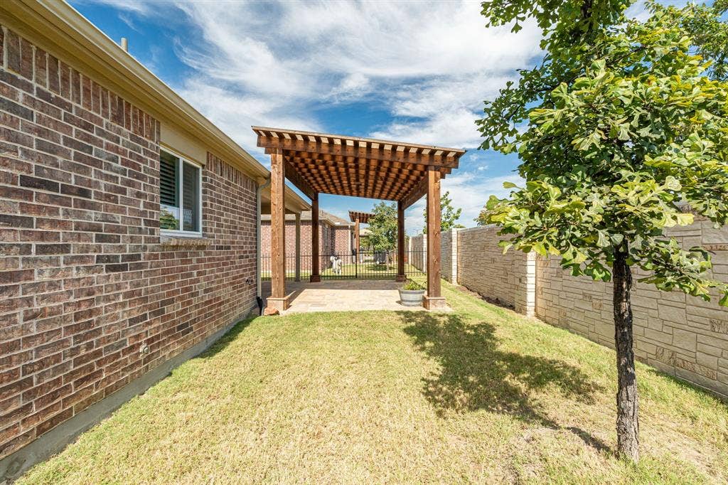 9116 Water Willow Way, McKinney, TX 75071 9116 Water Willow Way, McKinney, TX 75071