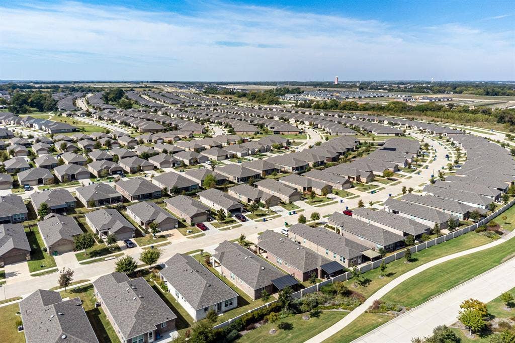 9116 Water Willow Way, McKinney, TX 75071 9116 Water Willow Way, McKinney, TX 75071