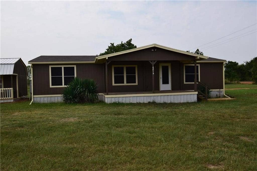 6814 Smoke Lane, Scurry, TX 75158 6814 Smoke Lane, Scurry, TX 75158