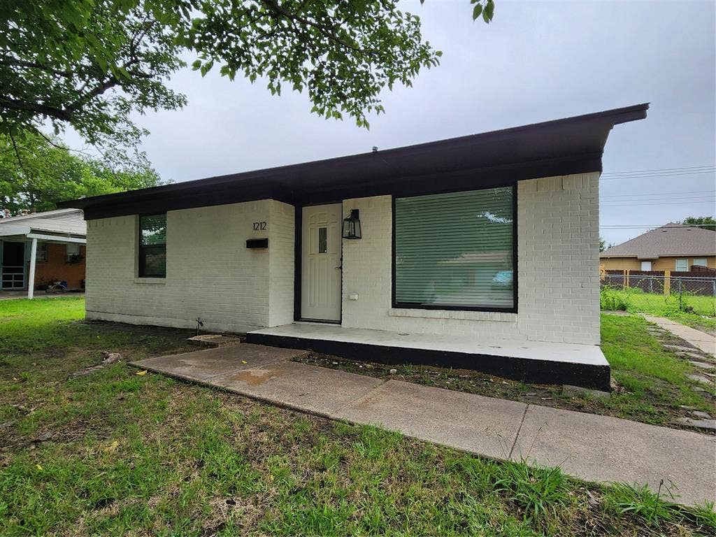 1212 Ridgeview Street, Mesquite, TX 75149 1212 Ridgeview Street, Mesquite, TX 75149