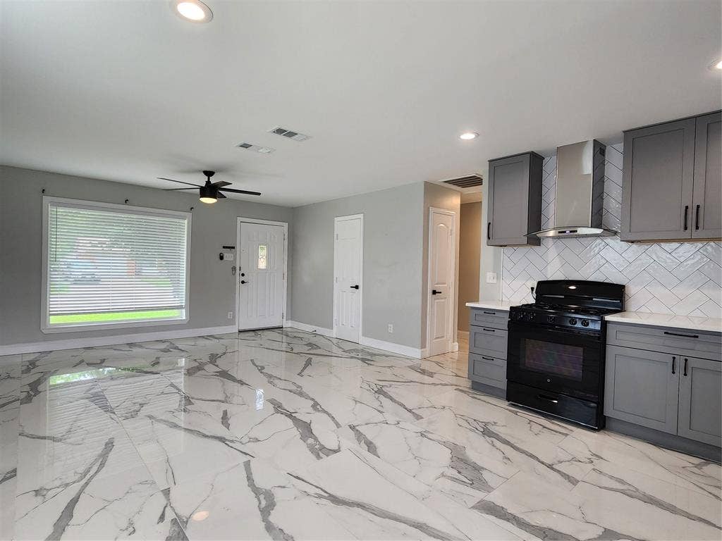 1212 Ridgeview Street, Mesquite, TX 75149 1212 Ridgeview Street, Mesquite, TX 75149