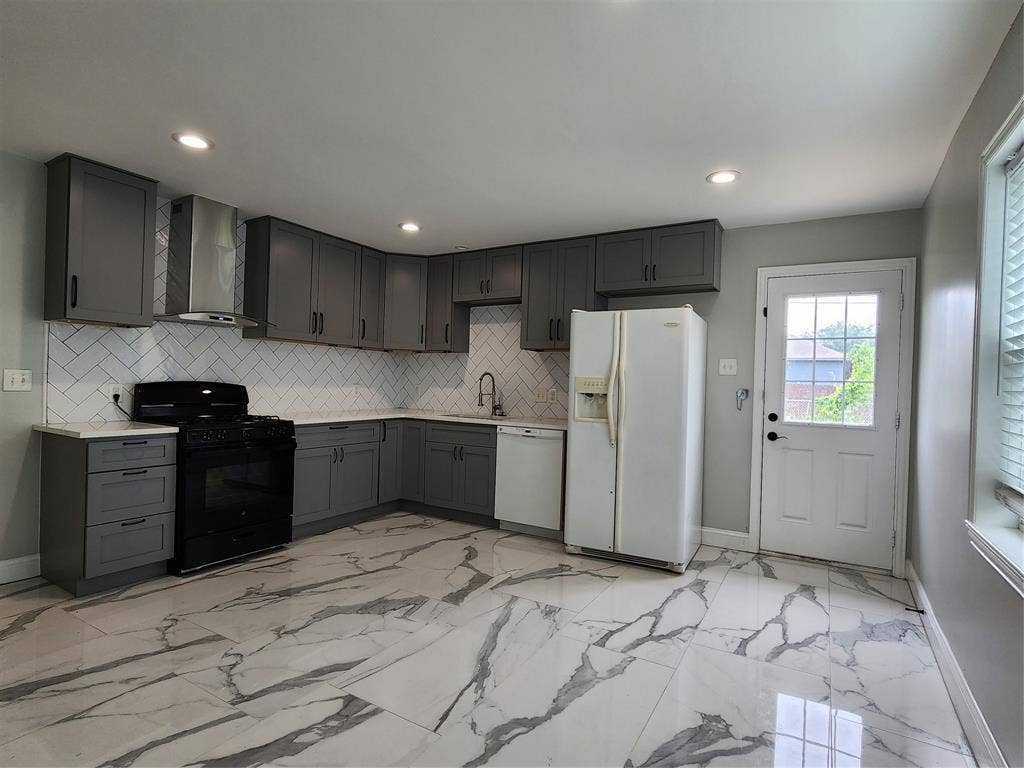 1212 Ridgeview Street, Mesquite, TX 75149 1212 Ridgeview Street, Mesquite, TX 75149