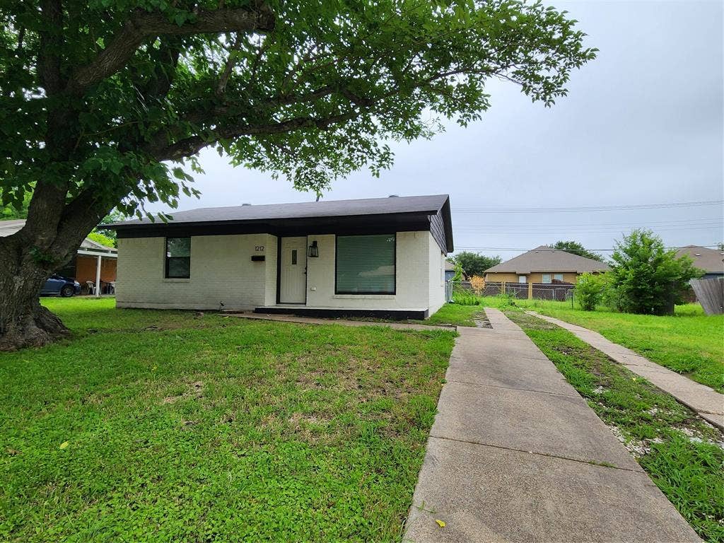 1212 Ridgeview Street, Mesquite, TX 75149 1212 Ridgeview Street, Mesquite, TX 75149