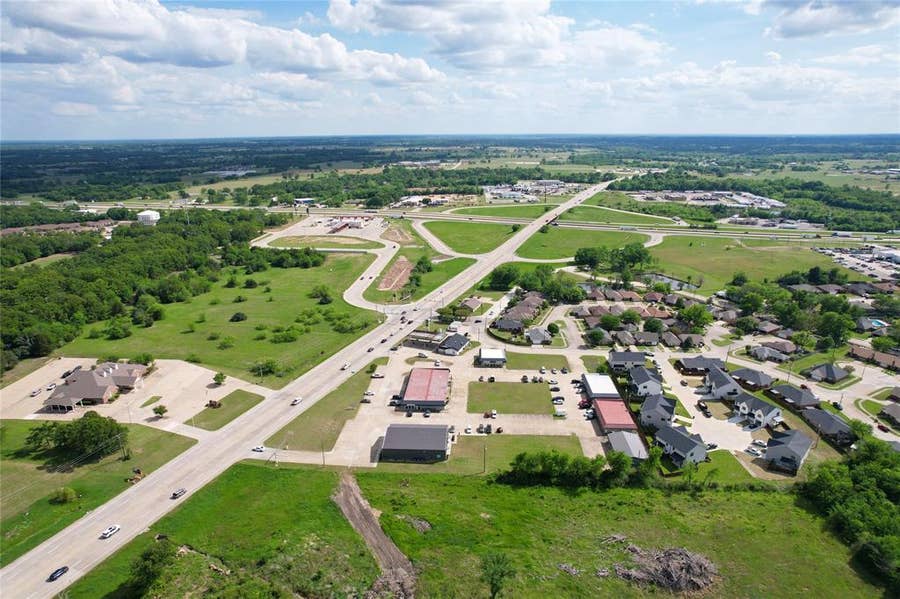 Property photo for 440 S Hillcrest Drive, Sulphur Springs, TX