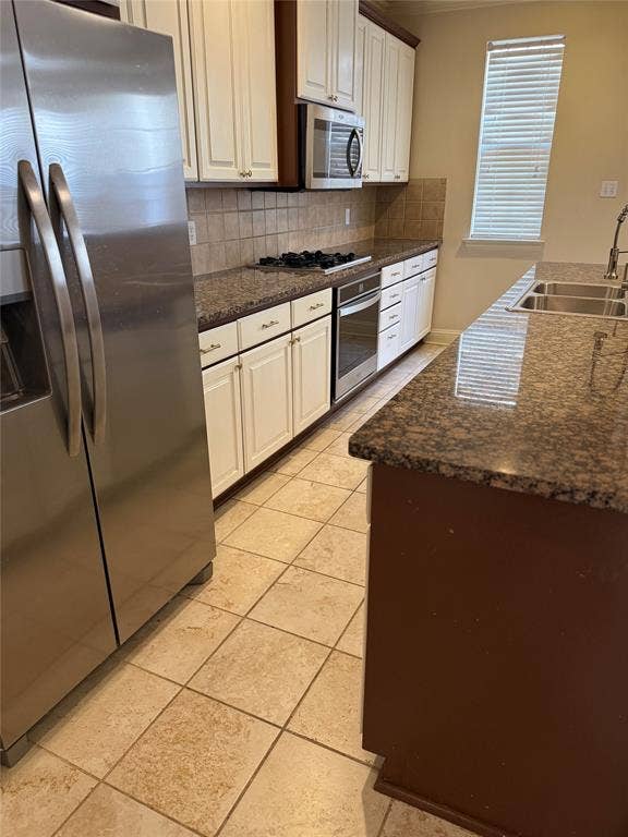 2525 Champagne Drive, Irving, TX 75038 2525 Champagne Drive, Irving, TX 75038