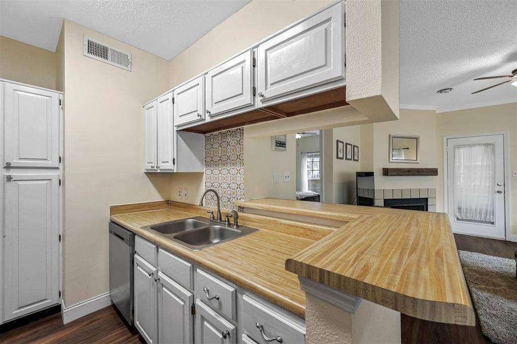 7151 Gaston Avenue, #1001, Dallas, TX 75214 7151 Gaston Avenue, #1001, Dallas, TX 75214