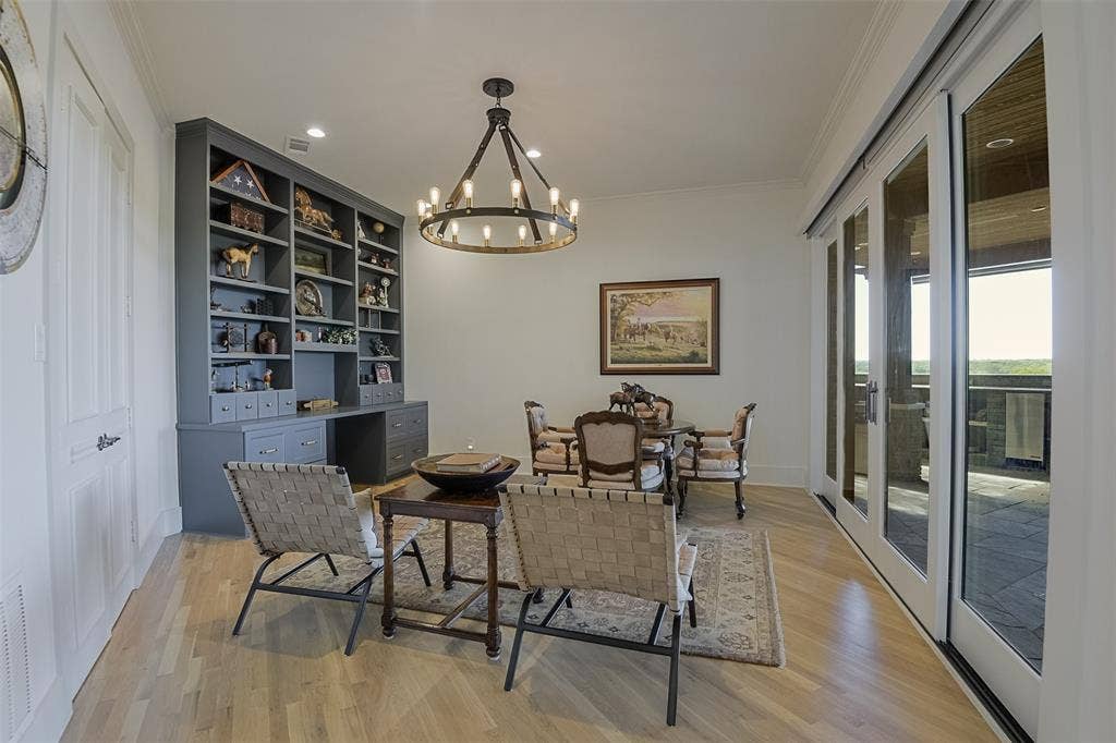 966 Sugar Ridge Road, Ennis, TX 75119