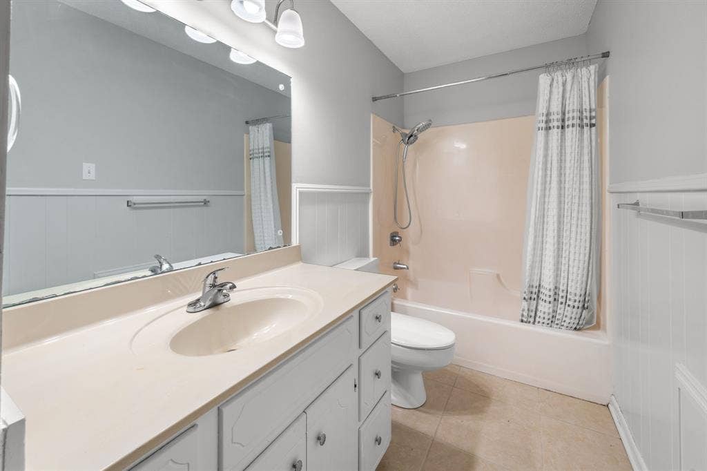 8307 Oxford Drive, Tyler, TX 75703 8307 Oxford Drive, Tyler, TX 75703