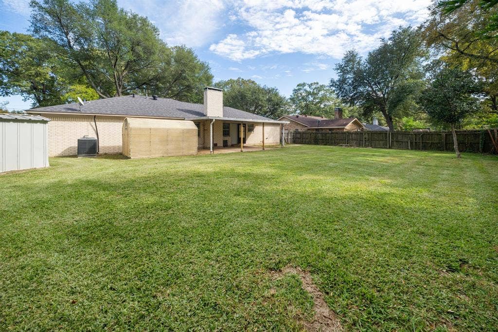 8307 Oxford Drive, Tyler, TX 75703 8307 Oxford Drive, Tyler, TX 75703