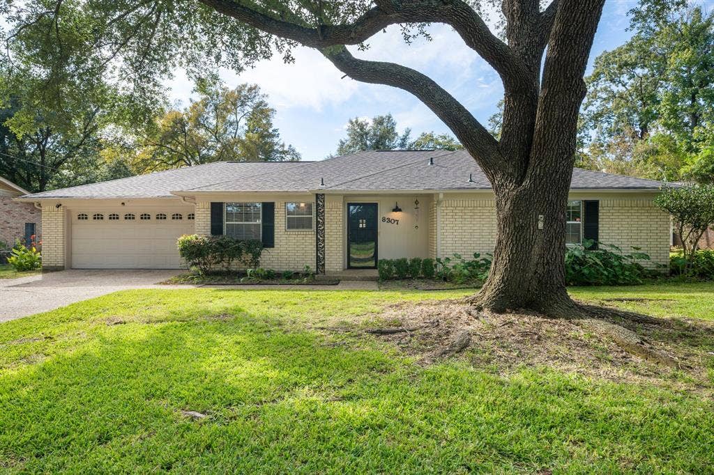 8307 Oxford Drive, Tyler, TX 75703 8307 Oxford Drive, Tyler, TX 75703