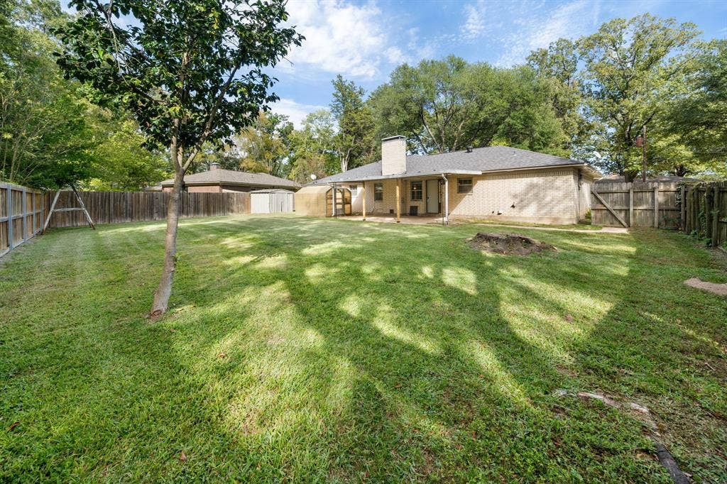 8307 Oxford Drive, Tyler, TX 75703 8307 Oxford Drive, Tyler, TX 75703