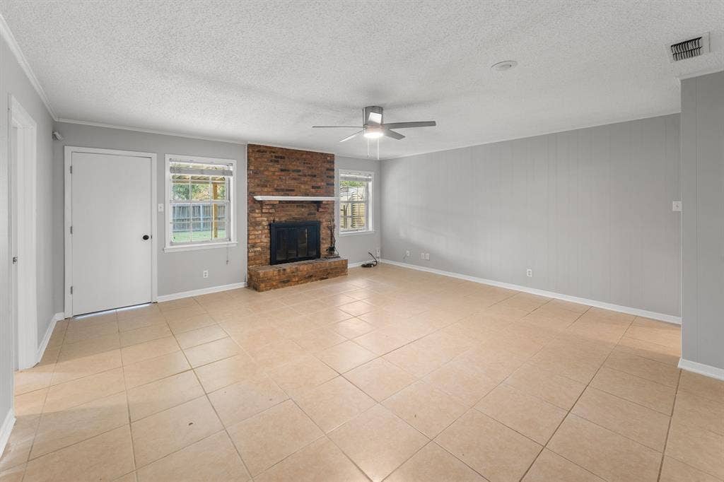 8307 Oxford Drive, Tyler, TX 75703 8307 Oxford Drive, Tyler, TX 75703