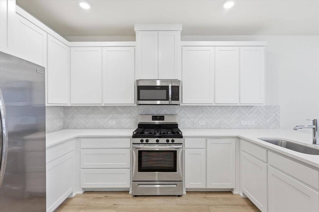 2537 Buttonbush Lane, Garland, TX 75042 2537 Buttonbush Lane, Garland, TX 75042