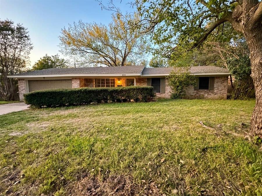 Property photo for 214 Kenway Street, Rockwall, TX