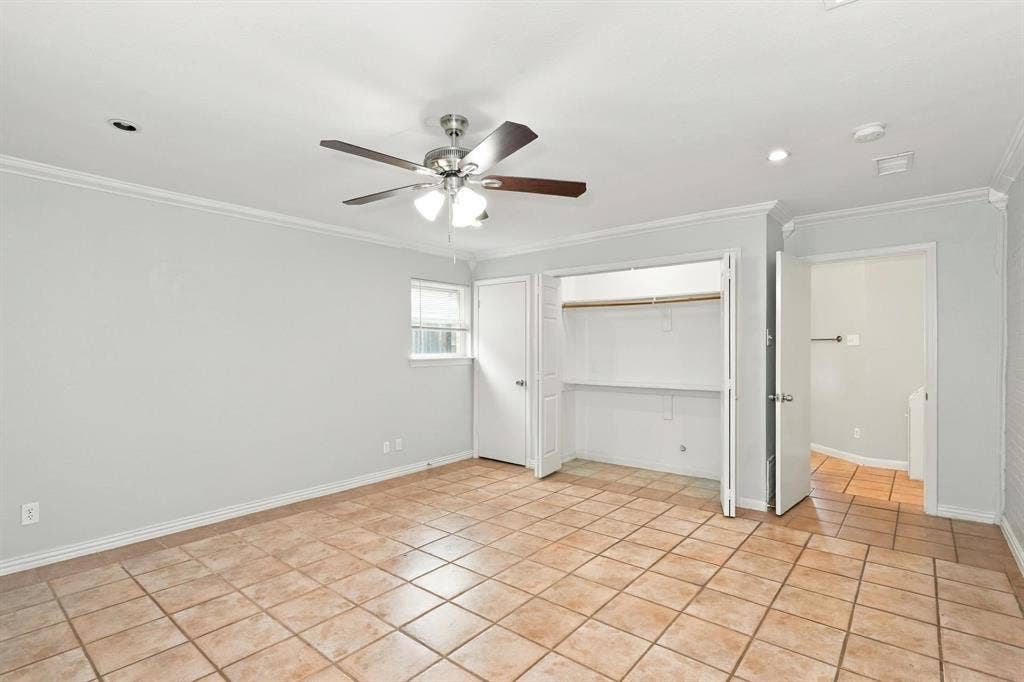 1725 Weathered Street, Irving, TX 75062 1725 Weathered Street, Irving, TX 75062