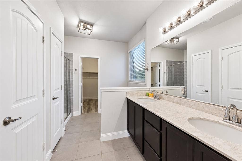 329 Noel Drive, McKinney, TX 75072 329 Noel Drive, McKinney, TX 75072
