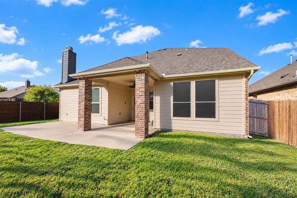 329 Noel Drive, McKinney, TX 75072 329 Noel Drive, McKinney, TX 75072