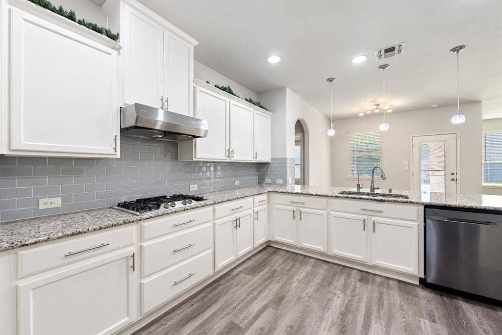 329 Noel Drive, McKinney, TX 75072 329 Noel Drive, McKinney, TX 75072