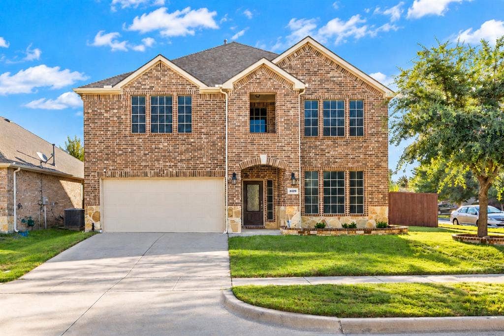 329 Noel Drive, McKinney, TX 75072 329 Noel Drive, McKinney, TX 75072
