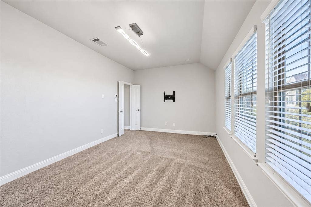 329 Noel Drive, McKinney, TX 75072 329 Noel Drive, McKinney, TX 75072